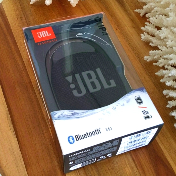 JBL clip 4 - NEW IN BOX - NWT! NEVER used. Great deal!!! All black 🖤 - Picture 8 of 9